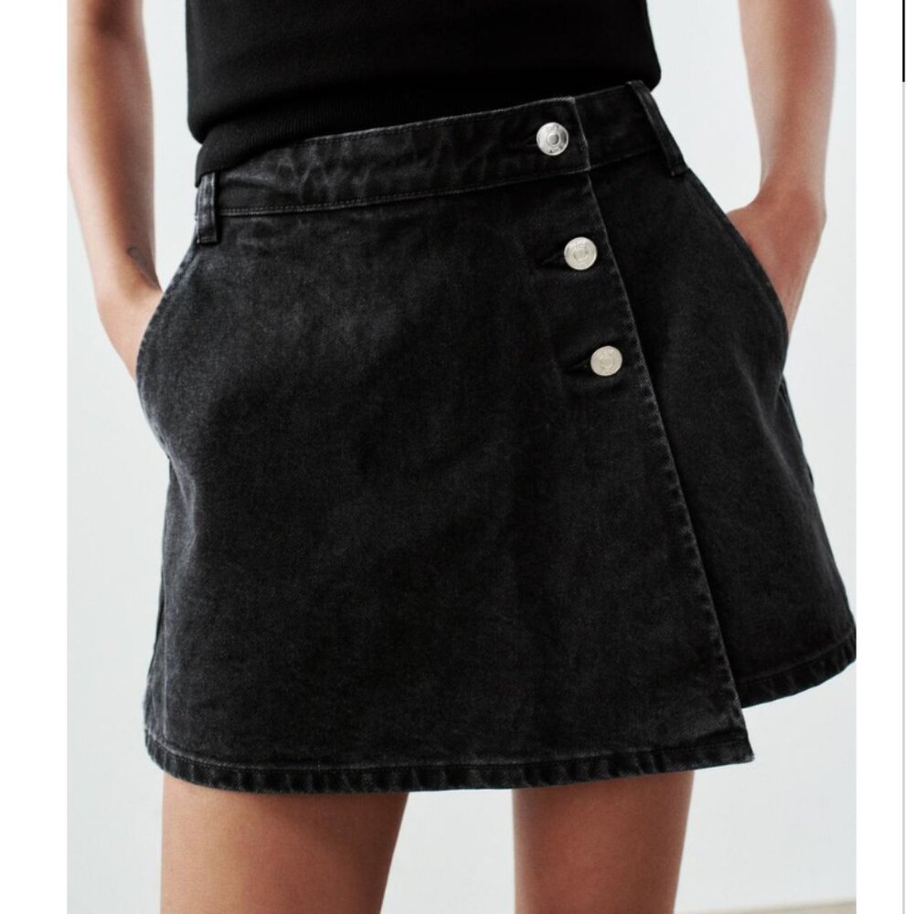 COPY - Zara buttoned wrap skort